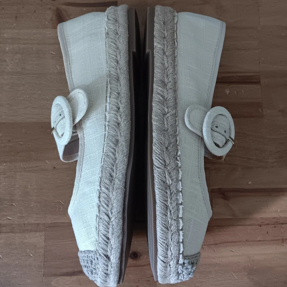 Bandolino Pannie2 Espadrille Flats Womens 6.5 Ivory New Buckle Slip On Shoes